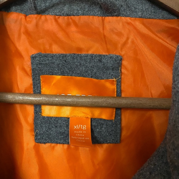 Joe Fresh grey and orange puffer vest XL - Picture 3 of 10